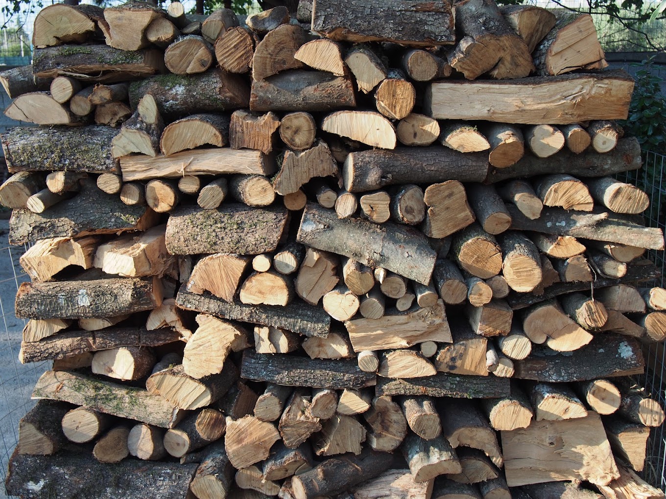 Καυσόξυλα Πεύκη Ξύλα Για Τζάκι